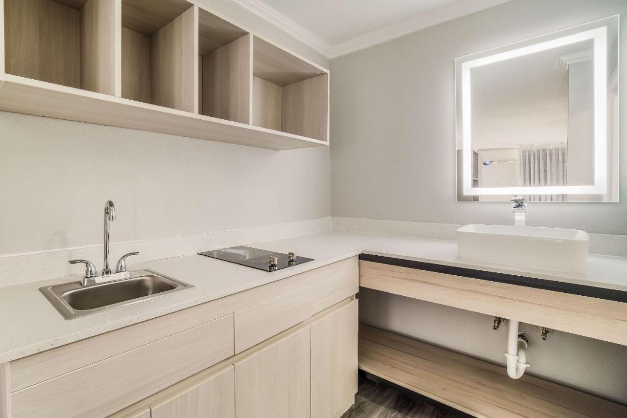 Mainstay Suites Florence Buitenkant foto